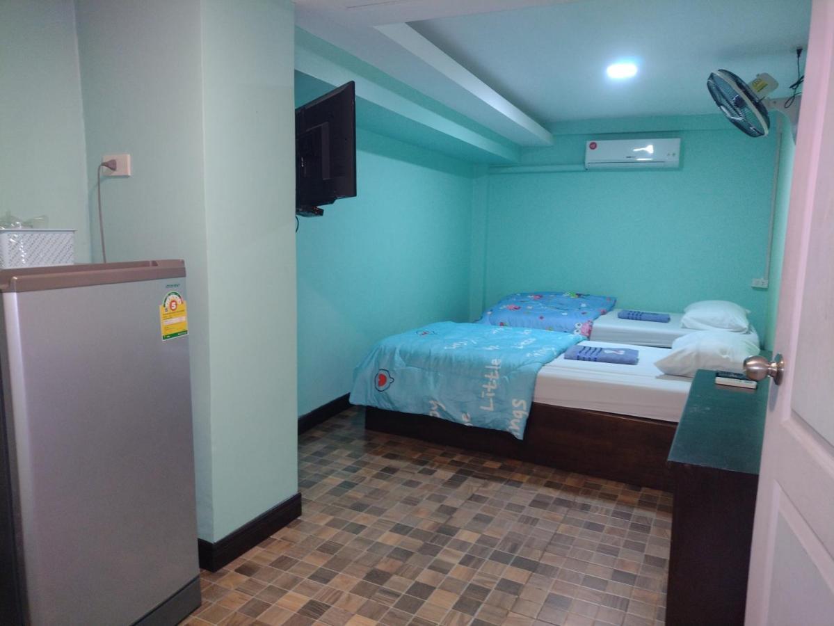 Friendly Hostel - DMK Airport Bangkok Exterior photo